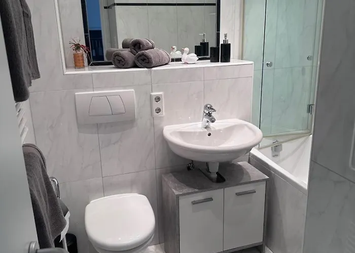 Alexandra By Monicare سيفيلد ان تيرول