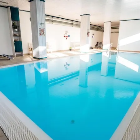 Alexandra By Monicare Apartment *