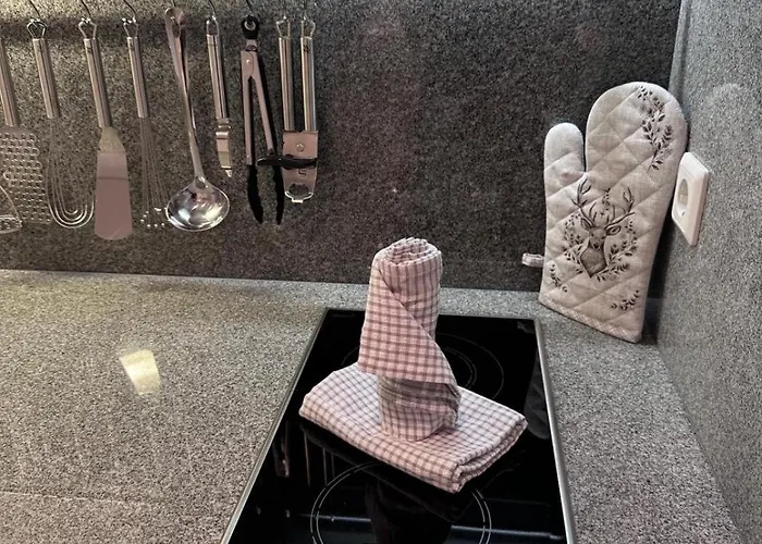 Alexandra By Monicare Apartman